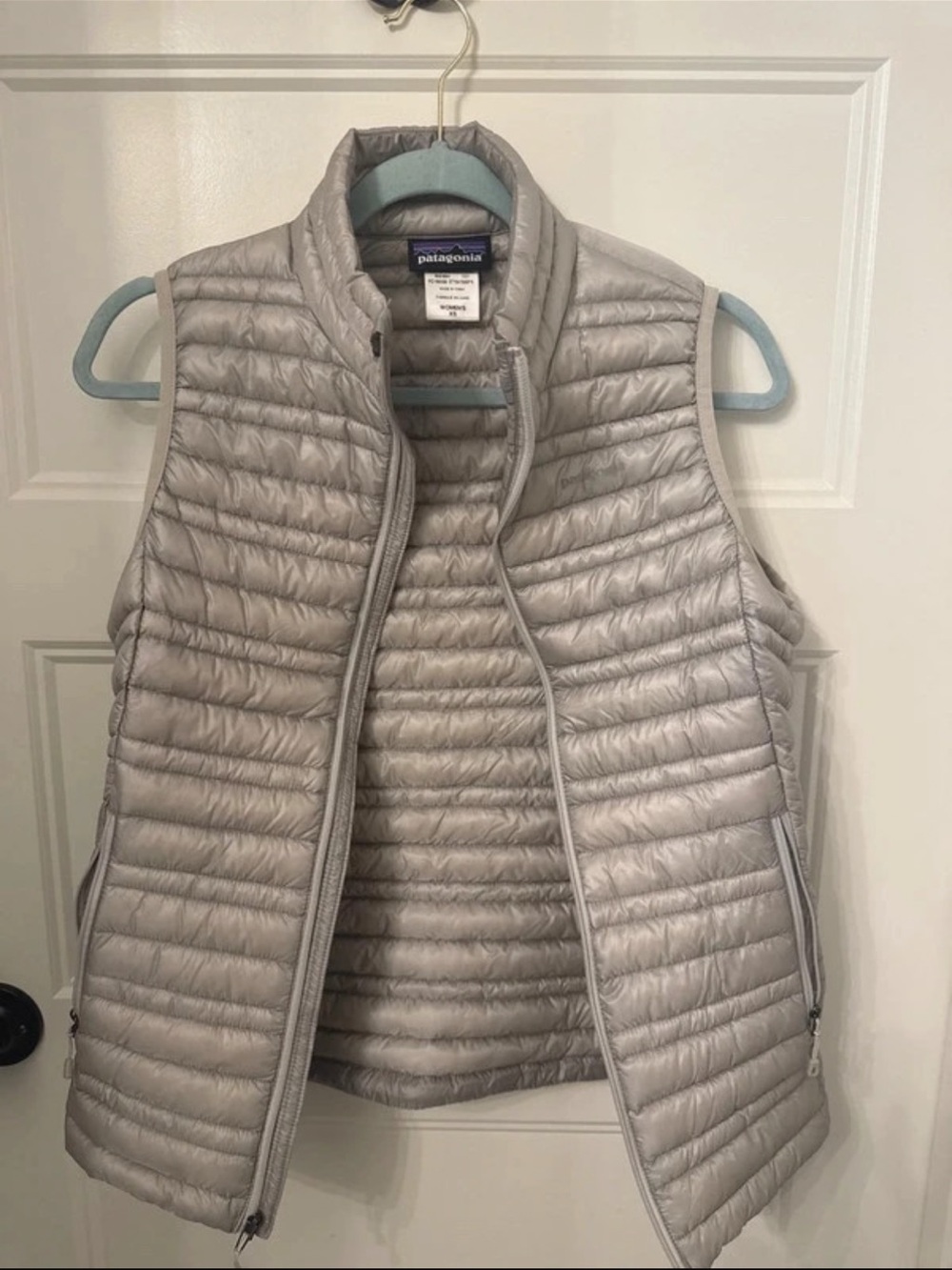 Patagonia Women's Ultralight Down Puffer Vest - Light Gray